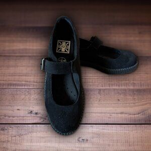T.U.K. Black Velvet Viva Low Mary Jane sz 9